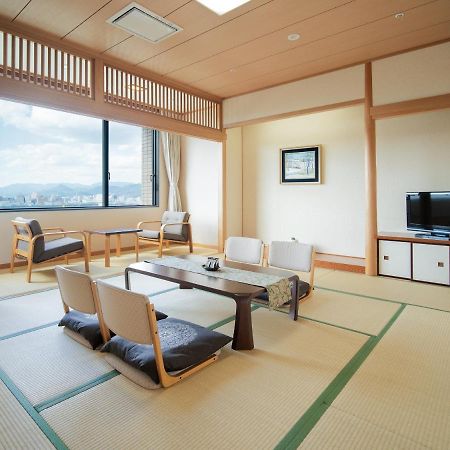 Chres Hotell Kōchi Exteriör bild
