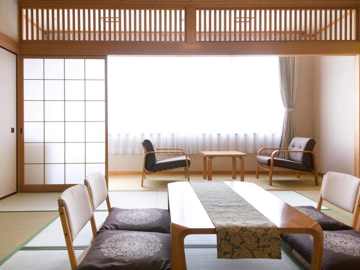 Chres Hotell Kōchi Exteriör bild