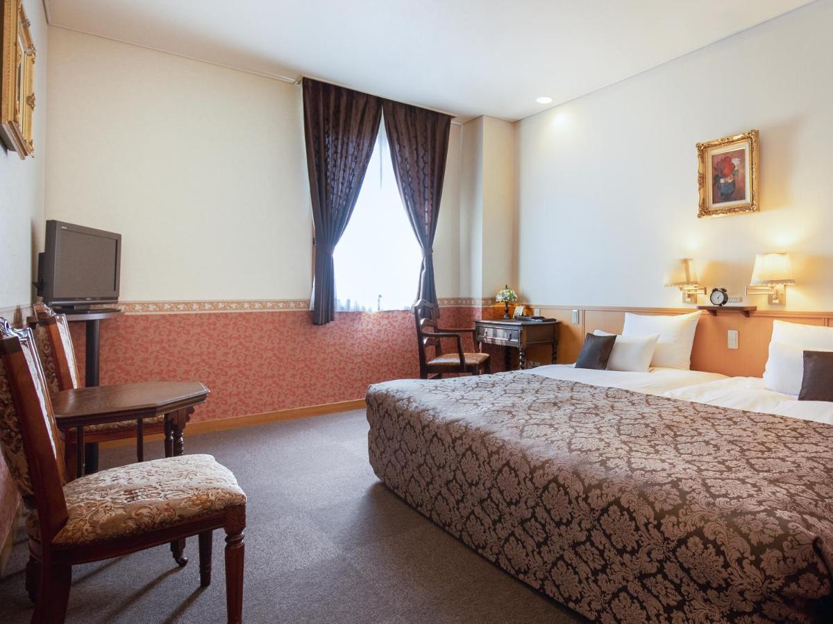 Chres Hotell Kōchi Exteriör bild